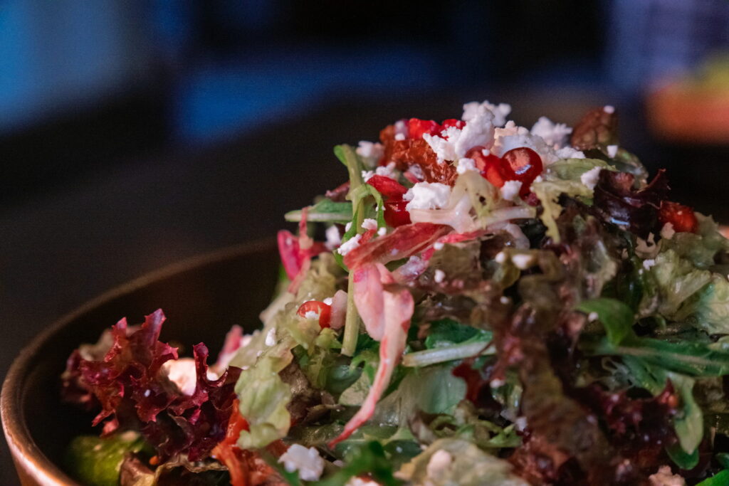 Healthy salad - 197 Bistro