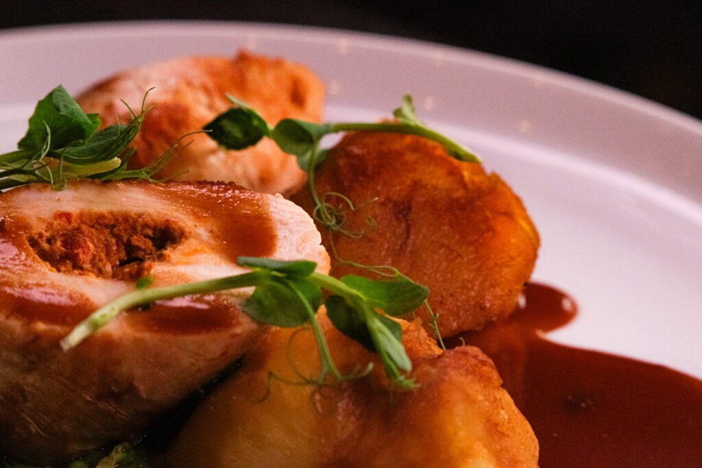 Sunday roast dinner - 197 Bistro