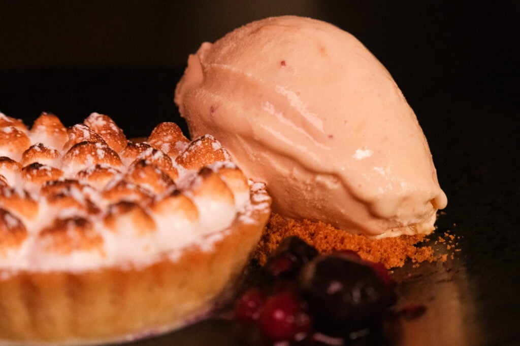 Pie with scoop of ice-cream - 197 Bistro
