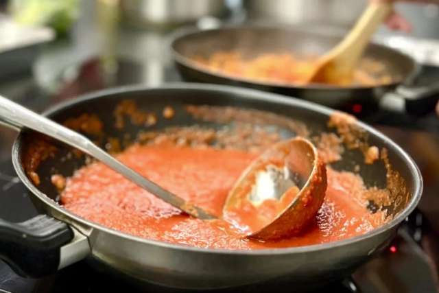 Pasta sauce cooking